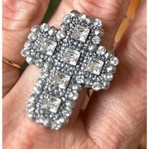BOGO FREE CRYSTAL CROSS STRETCH RING